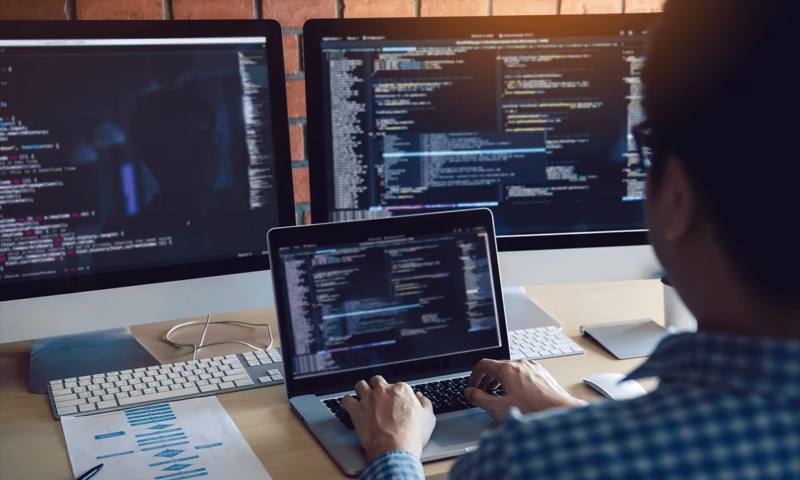 数据科学选型:R与Python如何赋能定州市网站建设?